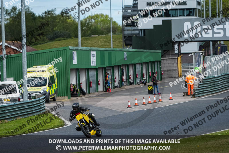 enduro digital images;event digital images;eventdigitalimages;mallory park;mallory park photographs;mallory park trackday;mallory park trackday photographs;no limits trackdays;peter wileman photography;racing digital images;trackday digital images;trackday photos